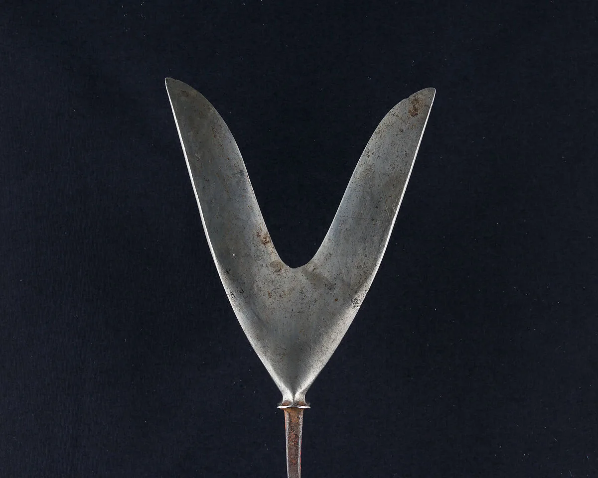 Arrowhead (<i>Yanone</i>) — Unknown
