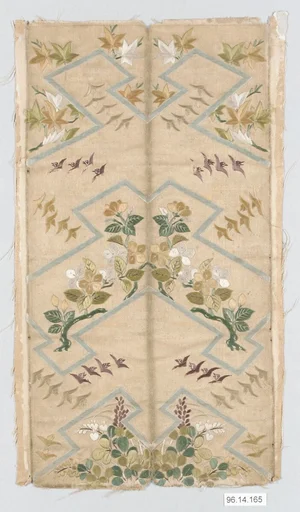 雁萩楓花模様帯裂|Fragment of an obi for a Noh costume