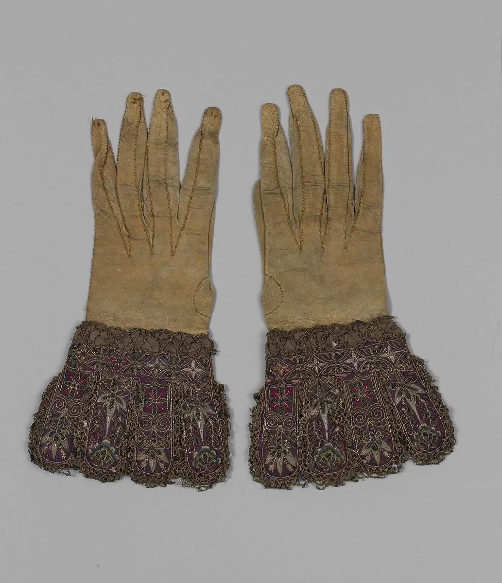 Pair of gloves — Unknown