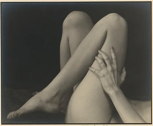 [Legs of Nude]