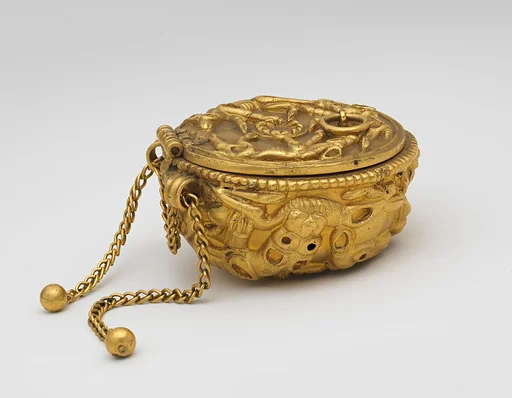 Reproduction of a Sarmatian box and lid