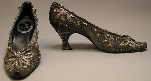 Evening shoes