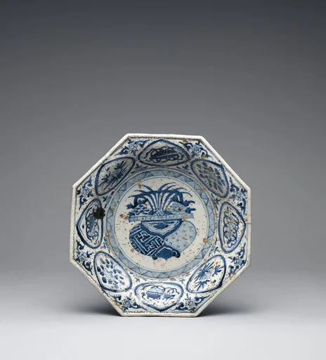 Octagonal dish