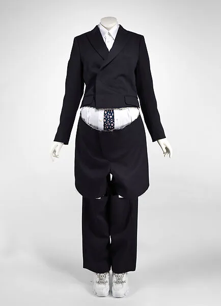Ensemble — Comme des Garçons|Rei Kawakubo