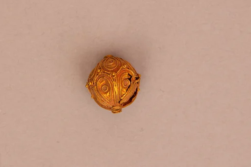 Bead