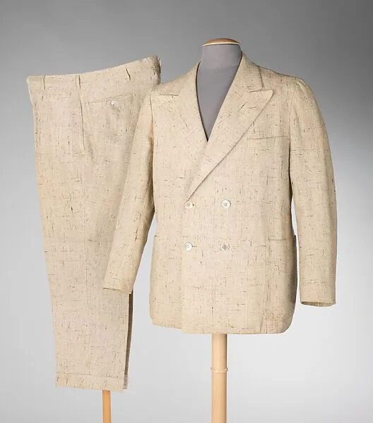 Suit — De Pinna