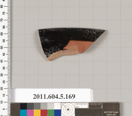 Terracotta rim fragment of a kylix (drinking cup)