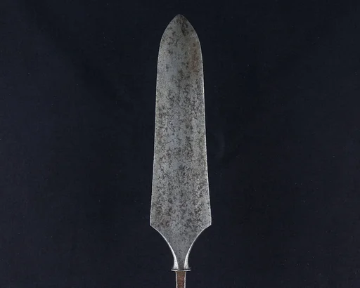 Arrowhead (<i>Yanone</i>)