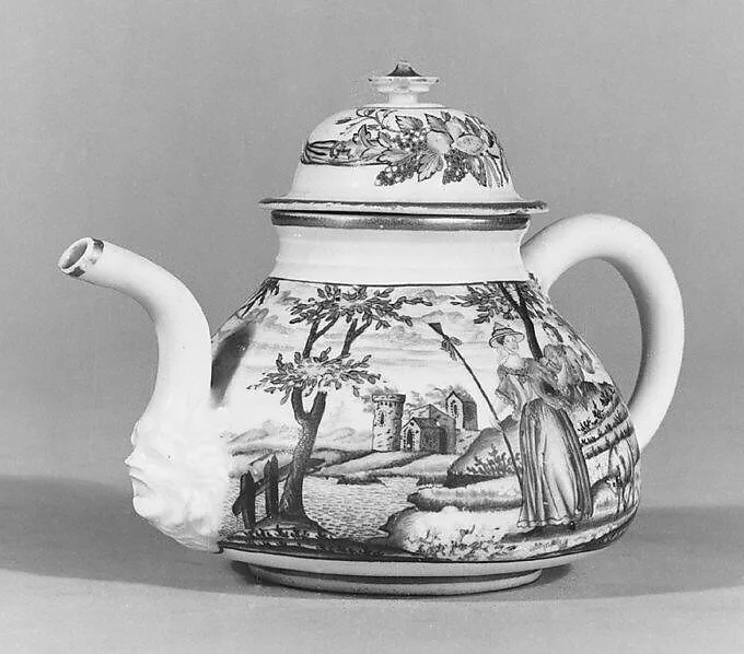Teapot with cover — Meissen Manufactory