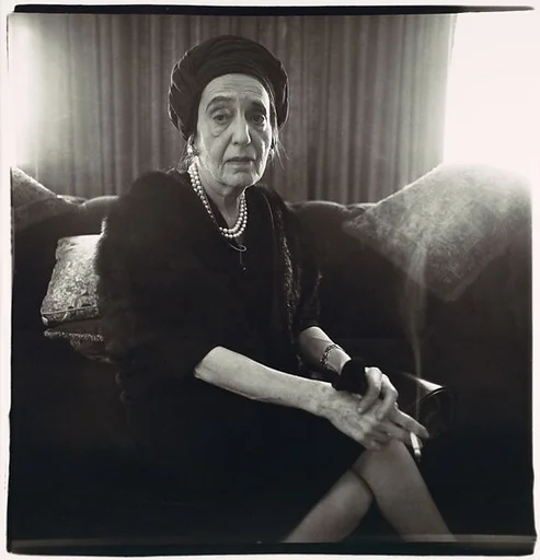 Woman in a turban, N.Y.C.