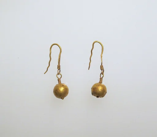 Earring with pendants