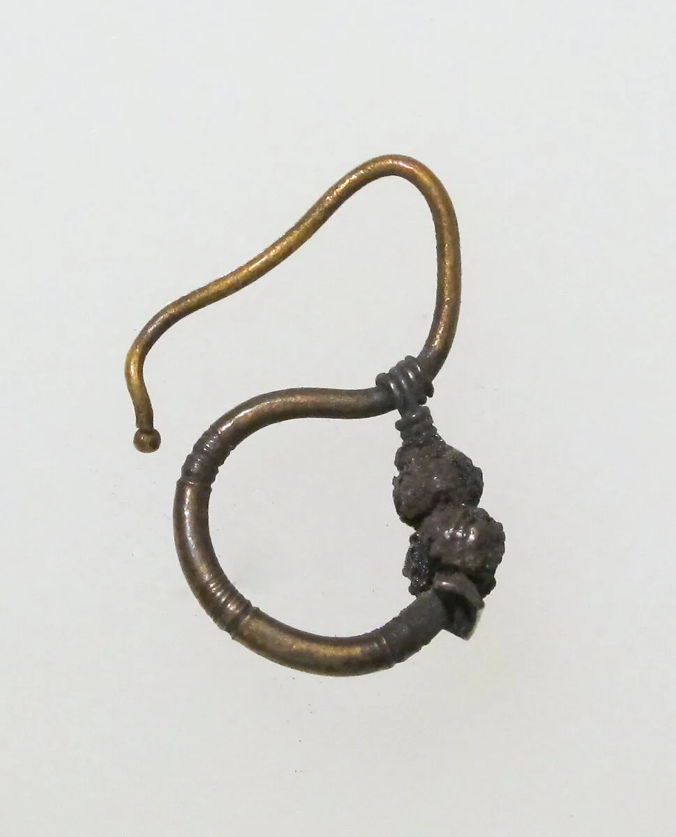 Earring, delta-shaped with beads — Unknown