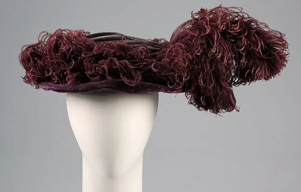 Hat — Madame Alphonsine
