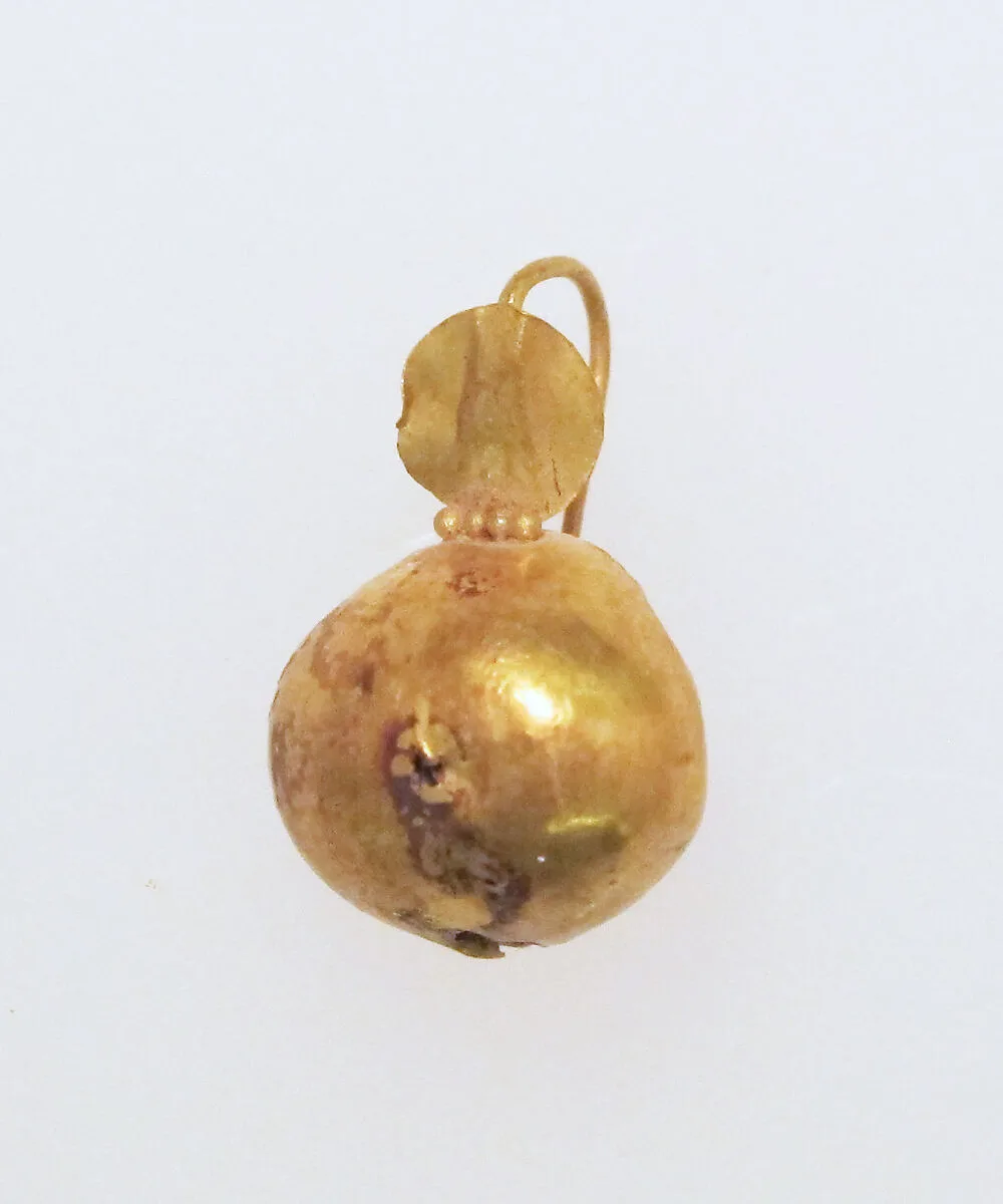 Earring-hook type with sphere ends — Unknown