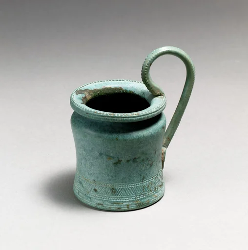 Bronze kyathos (ladle)