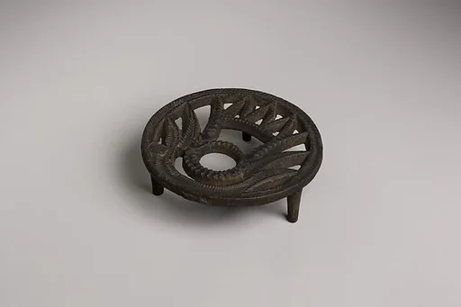 Trivet