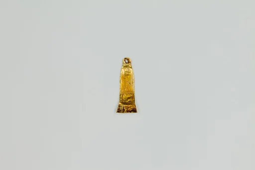 Aper amulet