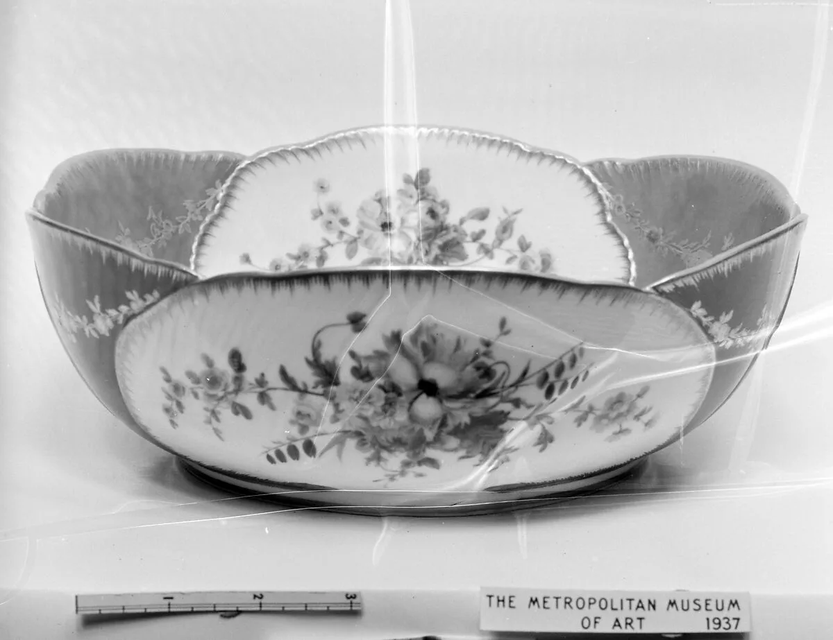 Salad bowl (Saladier) (one of six) (part of a service) — Sèvres Manufactory|Jean-Nicolas Le Bel