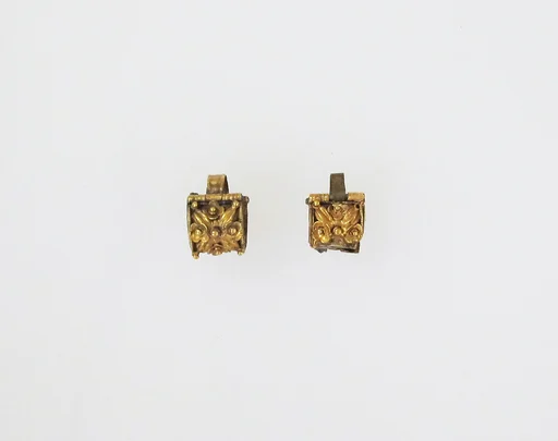 Earring, baule type