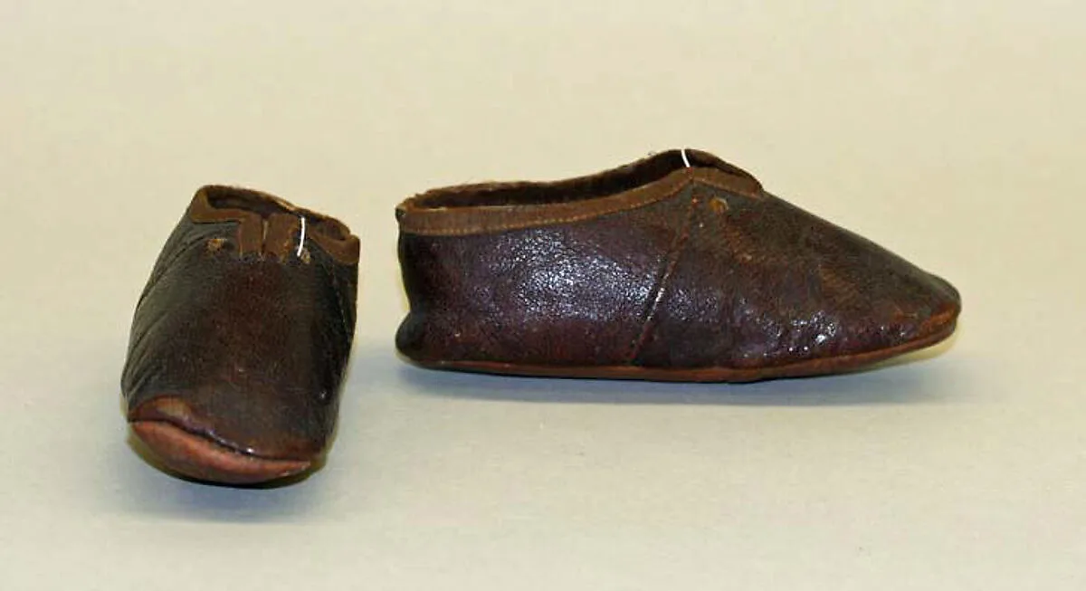 Shoes — Unknown