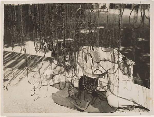 Fischernetze auf Isola Bella — László Moholy-Nagy