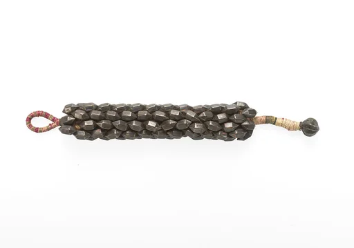 Bracelet (Pahunchi)
