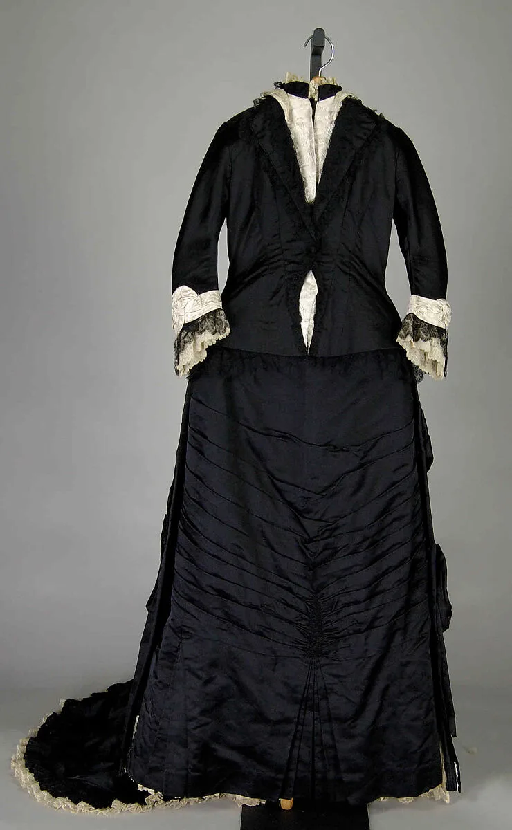 Dinner ensemble — Unknown