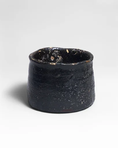 瀬戸黒茶碗 「鉄槌」|Black Seto (Seto-guro) Tea Bowl, named Iron Mallet (Tettsui)