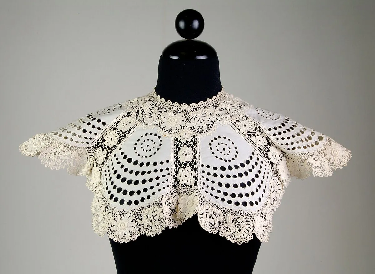 Collar — Unknown
