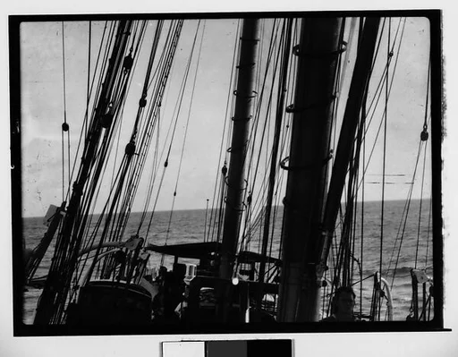 [South Seas: Mast and Rigging of Cressida]