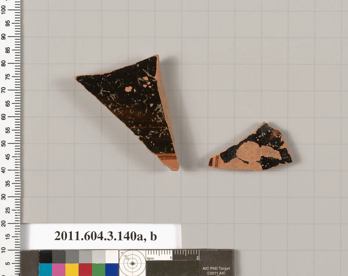 Terracotta fragments from closed shapes — Unknown