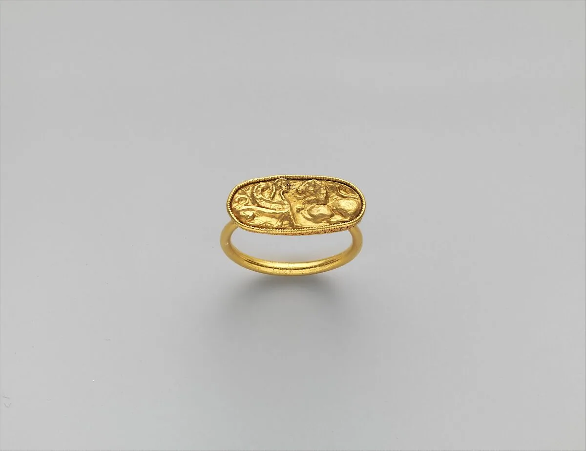 Gold ring, with stone missing from bezel — Unknown