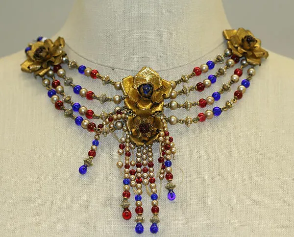 Necklace — House of Chanel
