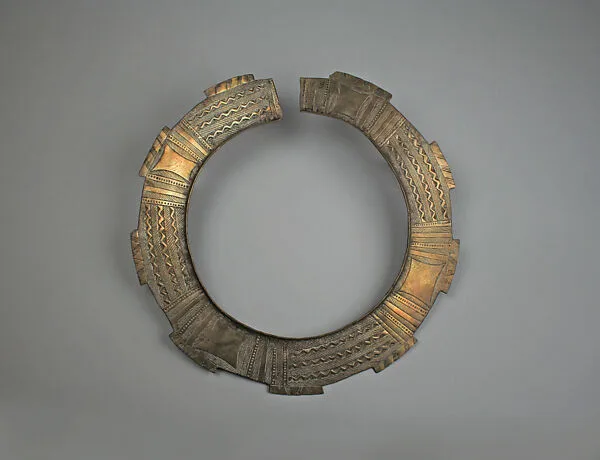 Collar — Unknown