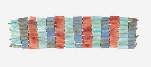 Bracelet of cylindrical beads