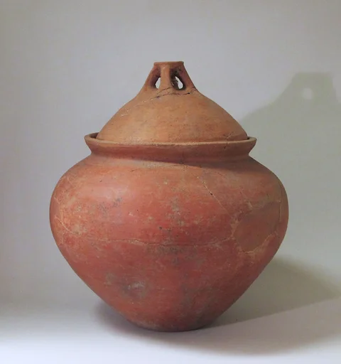 Jar with lid