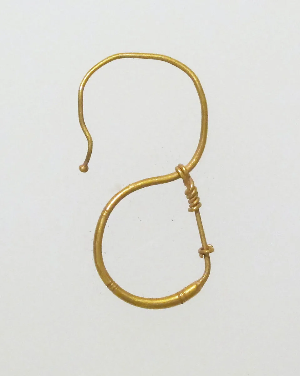 Earring, delta-shaped — Unknown