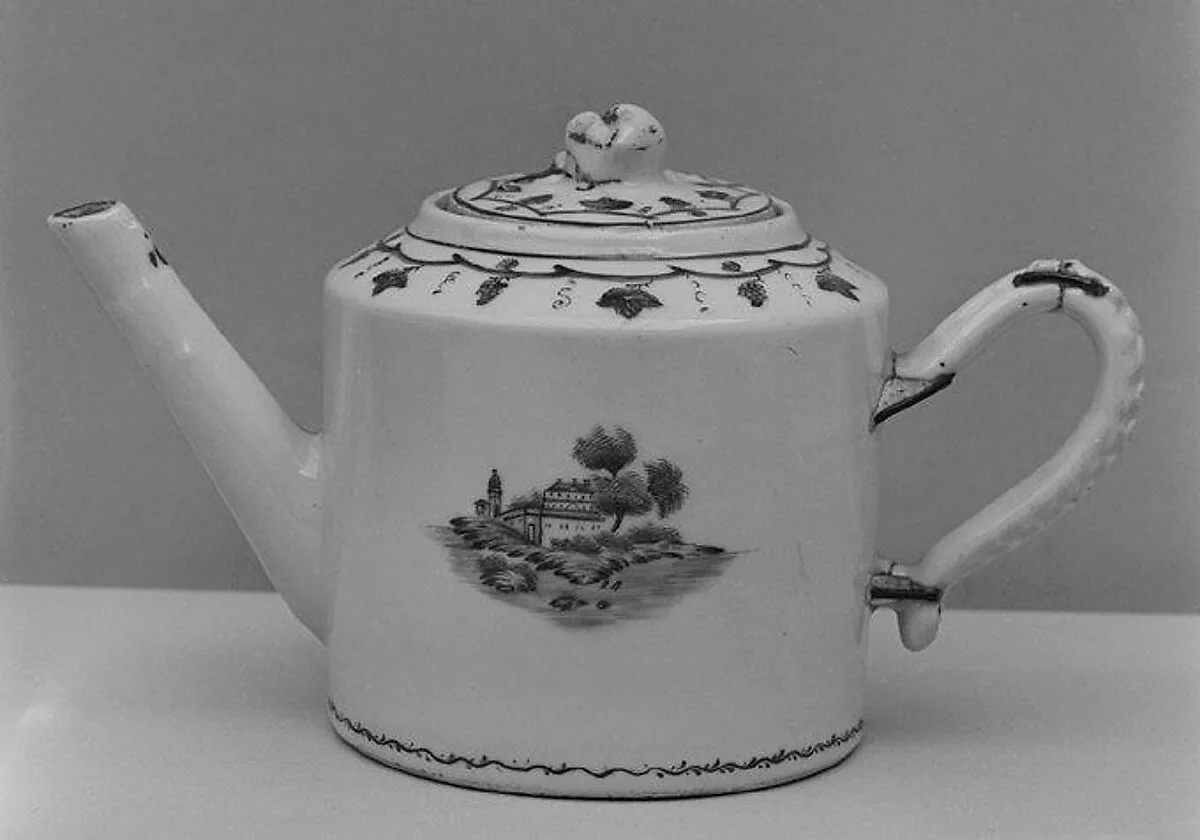 Teapot with cover and stand — Unknown