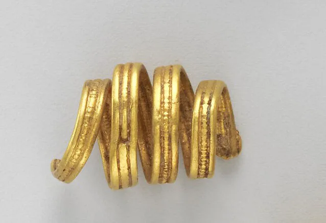 Gold spiral — Unknown