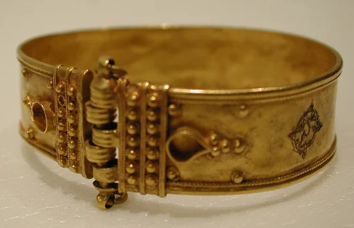 Bracelet