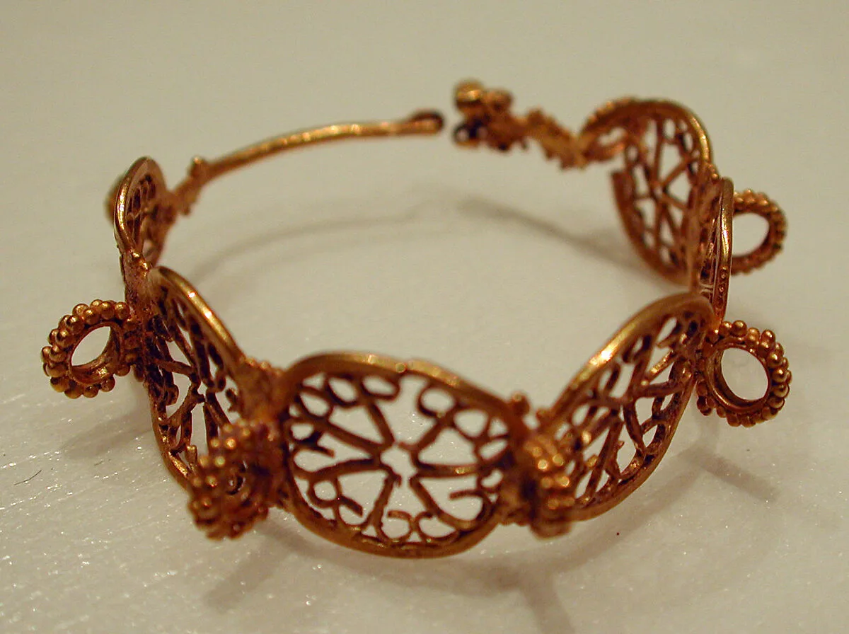 Earring — Unknown