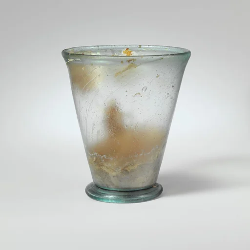 Glass footed beaker
