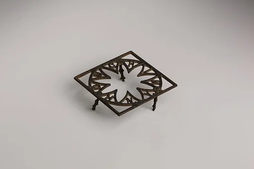Trivet