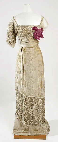 Evening dress — Jeanne Hallée