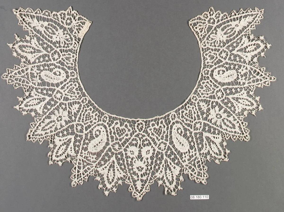 Collar — Unknown