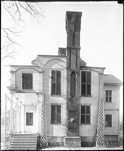 [Left Wing Façade of Queen Anne (?) House with Patterned Masonry Chimney, New York]