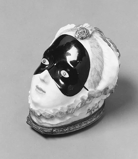 Snuffbox