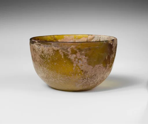 Glass bowl