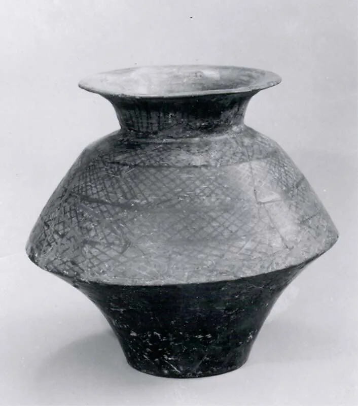 Carinated jar — Unknown