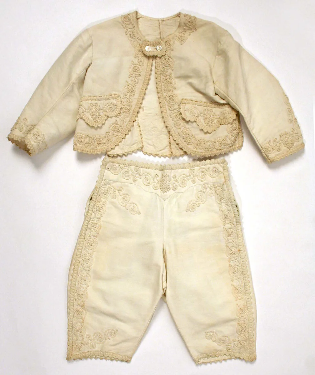 Suit — Unknown